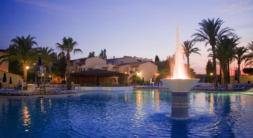 Globales Bouganvilla Hotel 3*